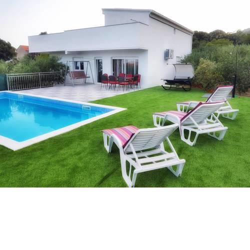Family friendly house with a swimming pool Kastel Novi (Kastela) - 16199