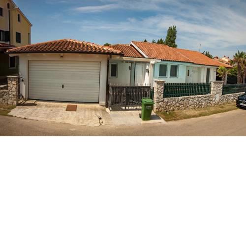 Family friendly house with a swimming pool Premantura (Medulin) - 14769