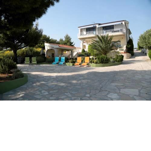 Family friendly seaside apartments Pirovac (Sibenik) - 13692