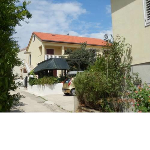 Family friendly seaside apartments Preko (Ugljan) - 14692