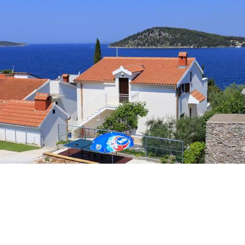 Family friendly seaside apartments Razanj (Rogoznica) - 10373