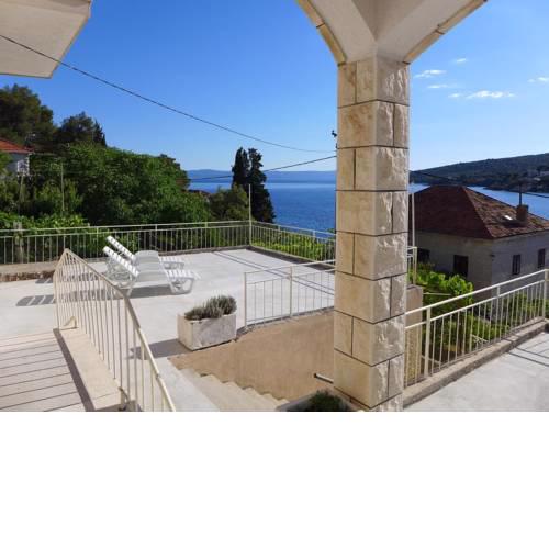 Family friendly seaside apartments Sumartin (Brac) - 5771