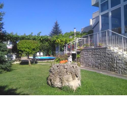 Family Hotel California - Varna