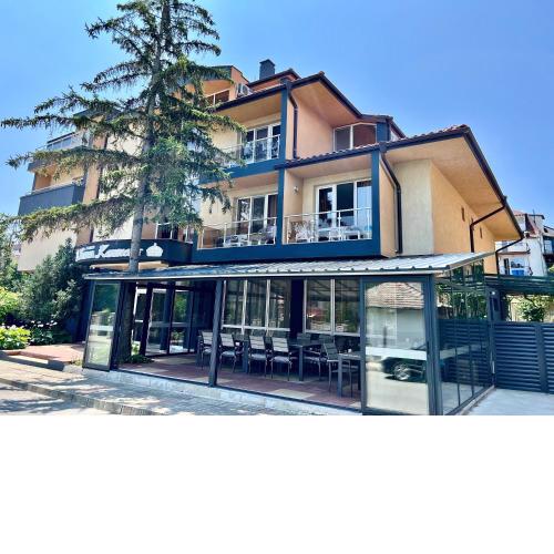 Family Hotel Kontesa