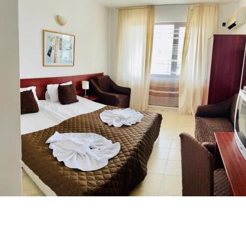 Family Hotel YALTA Свети Влас
