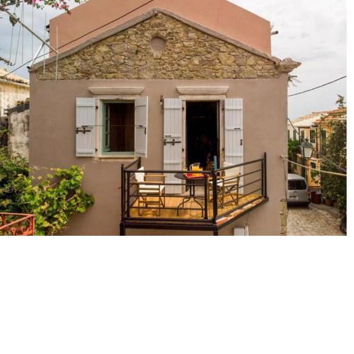Family House 1800