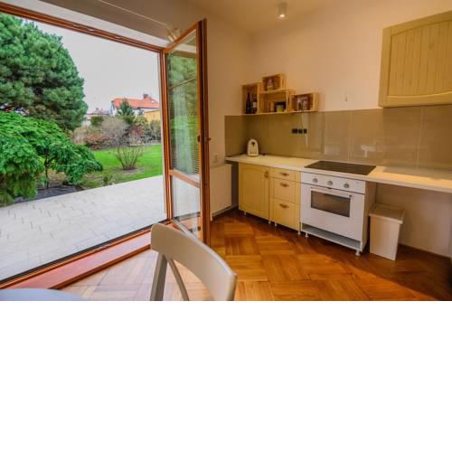 Family house with free parking in quiet area