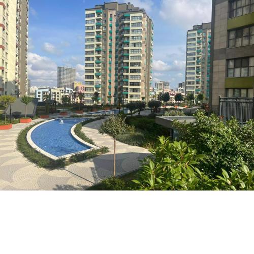 family luxury apartment 3 bedroom 1 saloon