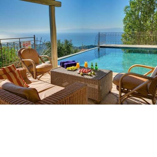 Fanies Villa Sleeps 4 Pool Air Con WiFi