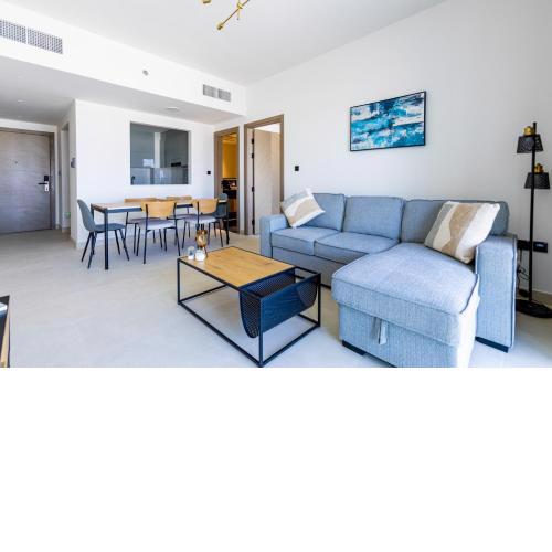 Fantastic 1 Bed with Burj Views