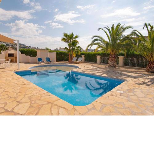 Fantastic Villa for 6 people, terraces with great views, private pool