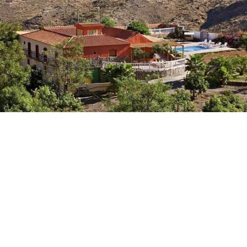 Fantástica finca con piscina privada en un entorno idílico