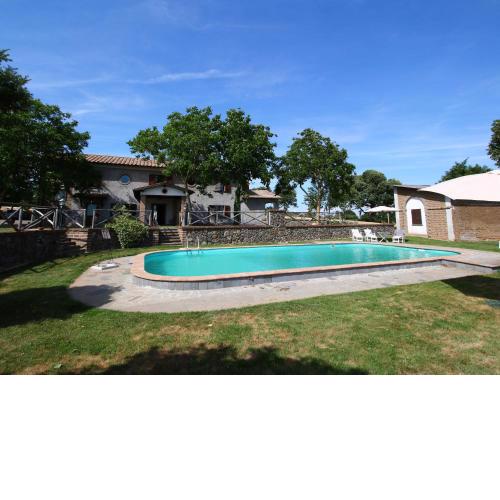 Farmhouse with pool in an area with history nature and art