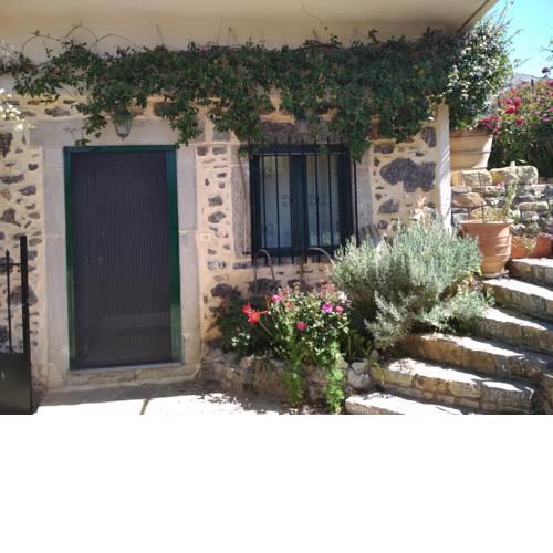 Farsaro Traditional House