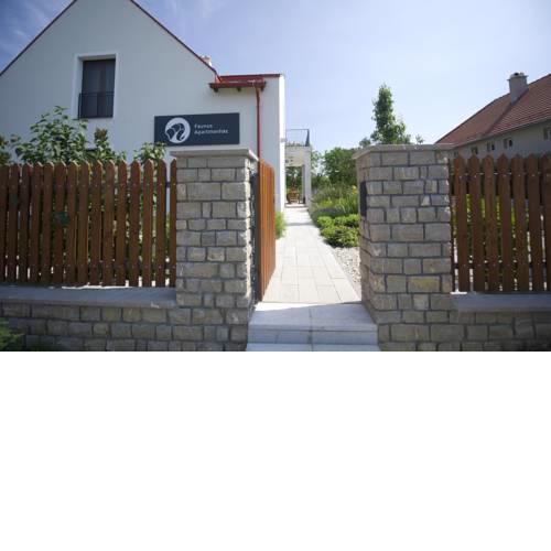 Faunus Apartmanház