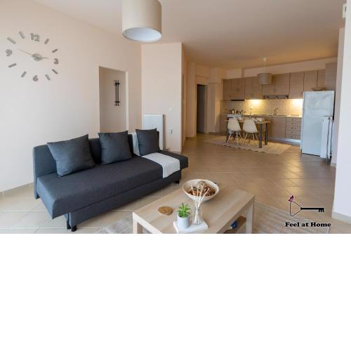 Feel at Home - Kalamata - Near the center