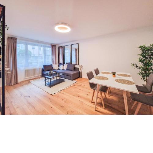 FeelHome - Design Apartment - Kitchen - Kingbed - Smart TV