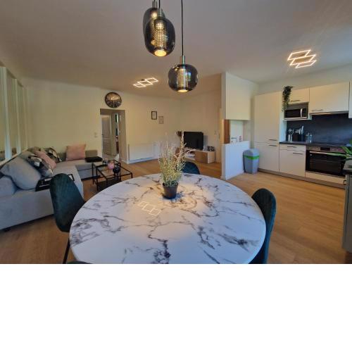 FeelHome-Donau-6 Gäste-WiFi-Smart TV