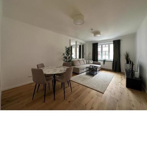 FeelHome-Kutschkermarkt-6 Gäste-WiFi-Smart TV
