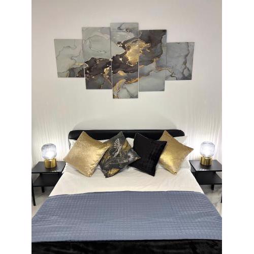 FELLINI SUITES