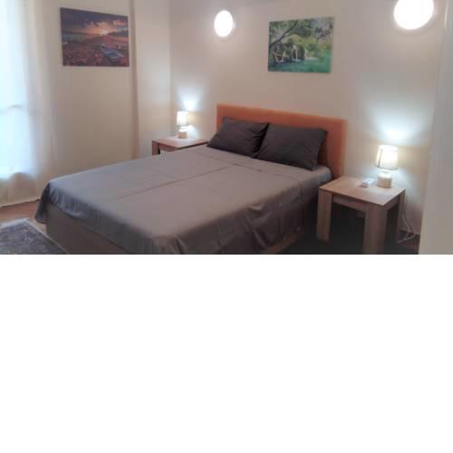 Fenias Rooms with private baths