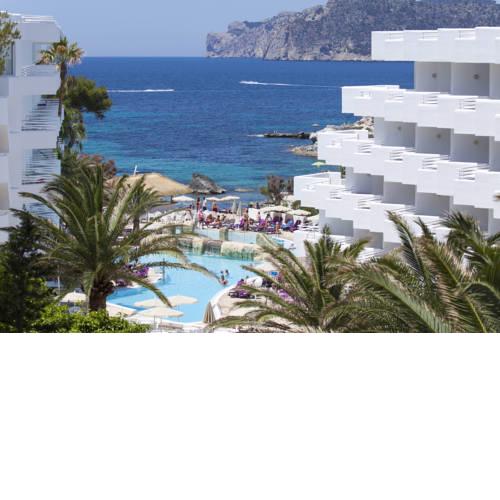 FERGUS Style Cala Blanca Suites
