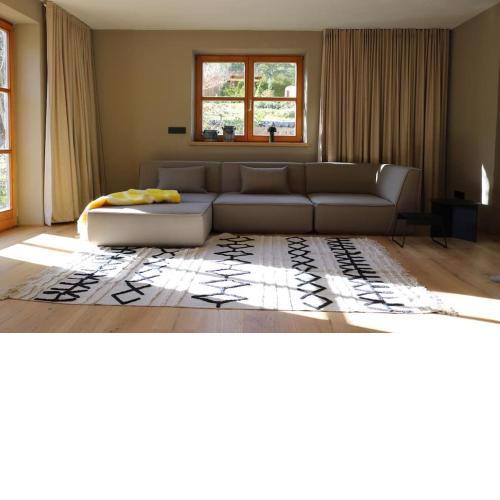 Ferienhaus am Bach, Design und Sauna