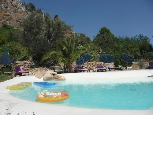 Ferienhaus in Porticello mit Schönem Pool