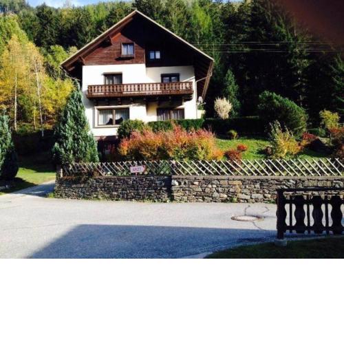 Ferienhaus in Vorwald mit Sauna, Grill und Garten