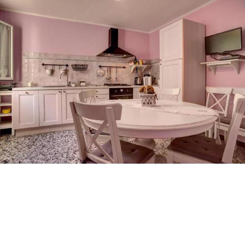 Ferienwohnung in Diano San Pietro mit Kleinem Balkon
