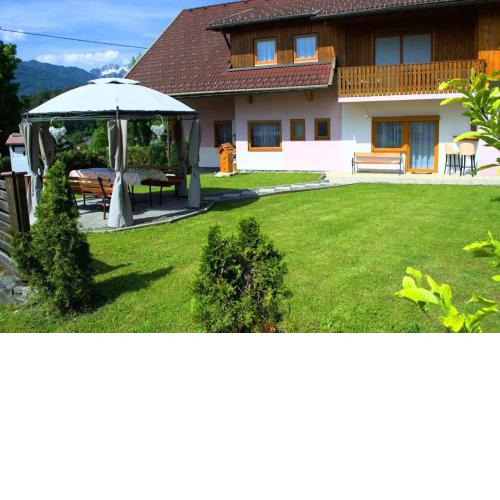 Ferienwohnung in Khünburg mit Eigenem Garten