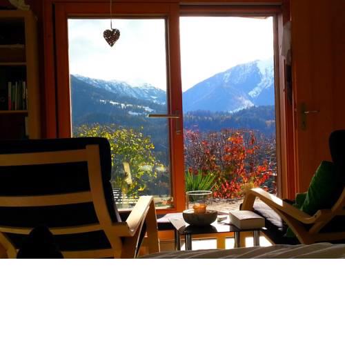 Ferienwohnung mit Sicht auf die Berge (Nähe Flims/Laax)