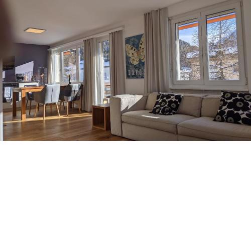 Ferienwohnung Parsennblick mit Dachterrasse