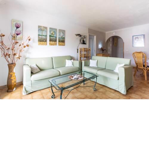 Fewo-Atico-Sol-Romantico-2-Schlafzimmer-mit-Pool-Parkplatz-ruhige-Lage-alles-zu-Fuss-erreichbar