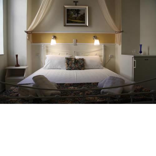 Fiera Guesthouse