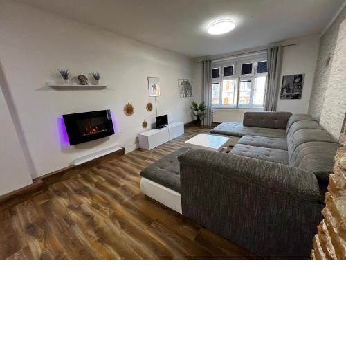 FiftyFifty Apartment