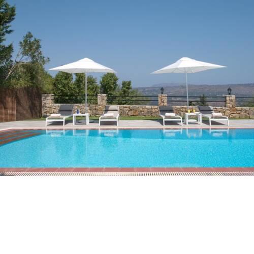 Filippos Villa Sleeps 6 with Pool Air Con and WiFi