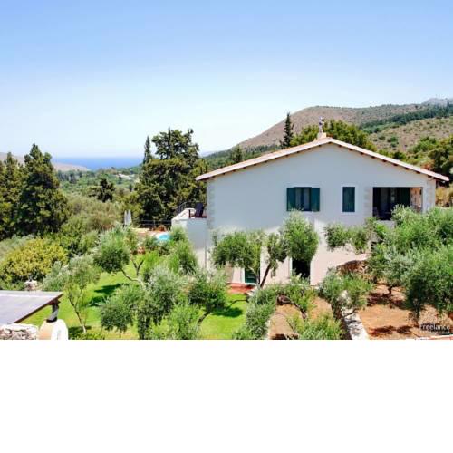 Filippos Villa Sleeps 9