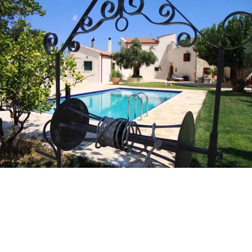 Filippou Villa - Living in Nature