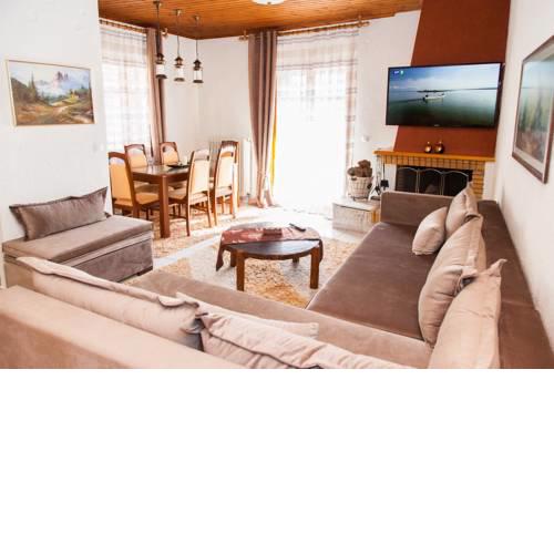 Filoxenia Maisonette Downtown Arachova!