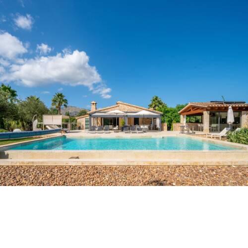 Finca Cati stunning 6BR villa short walk to OldTown heated pool gym and games room