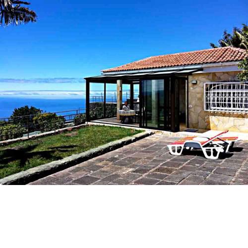 Finca-Panoramica-Teidemar-3-Schlafzimmer-Baeder-tolle-Fernsicht-Gaerten-Pool-Grill-und-Parkplatz