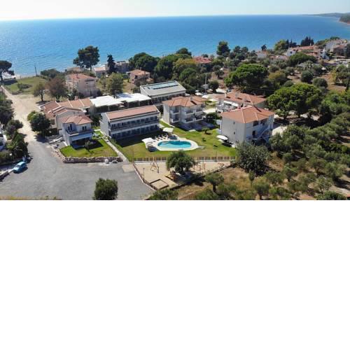 Finikas Garden Beach Resort Nikiti