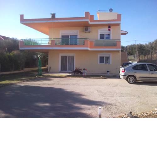 Finikas House