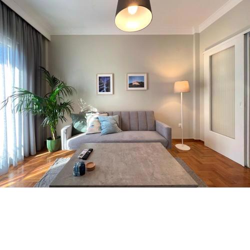 #Firefly Apt by halu! Apartments