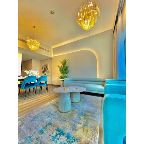 FIRST CLASS 2BR with Burj Khalifa & Downtown view