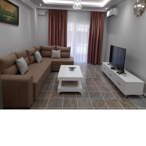 Fishta Apartments Q5, 21