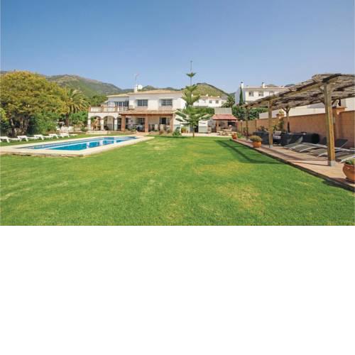 Five-Bedroom Holiday Home in Mijas Pueblo