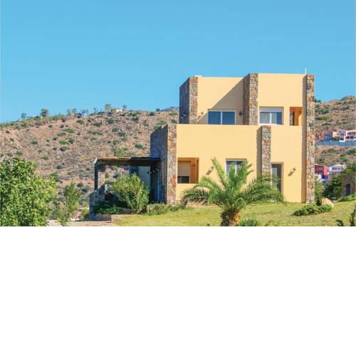 Five-Bedroom Holiday Home in Perdika