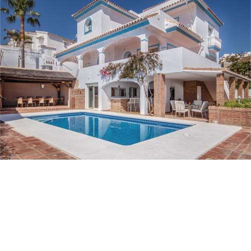 Five-Bedroom Holiday Home in Riviera del Sol